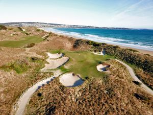 Barnbougle (Dunes) 7th Drone